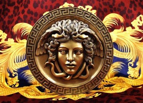 why does versace use medusa as their logo.